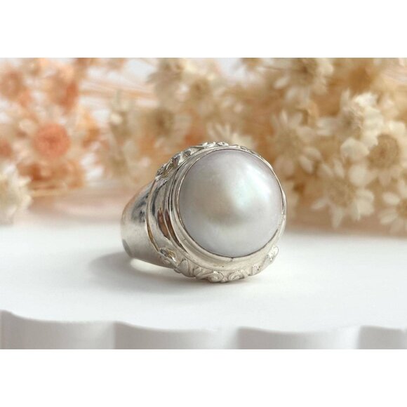 Vintage Jewelry - Button Faux Pearl Chunky Ornate Shoulder Sterling Silver Vintage Ring - sz 6.75